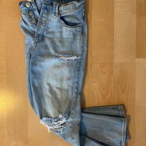 AE 90s boyfriend jeans